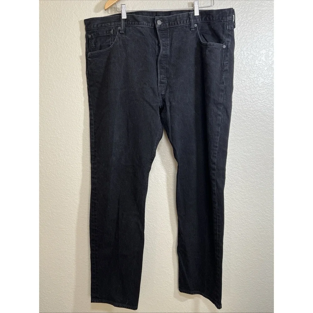 Levi's 501 Original Fit Mens Black Jeans 44x32 Button Fly Straight Leg CW-2916